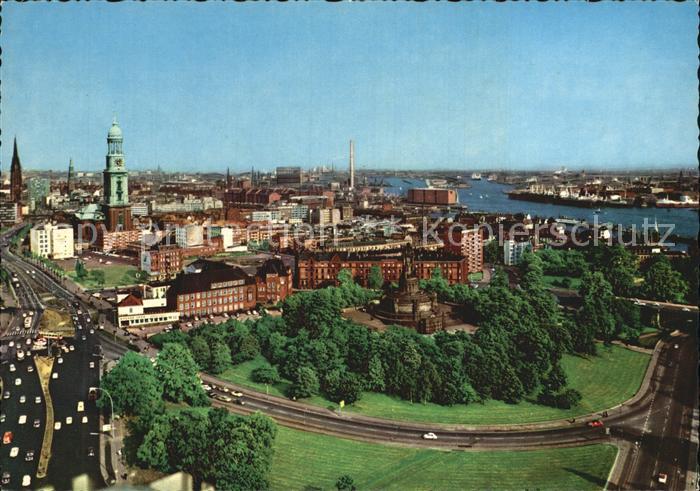 HAMBURG  CITY Stadtbild mit Hafen