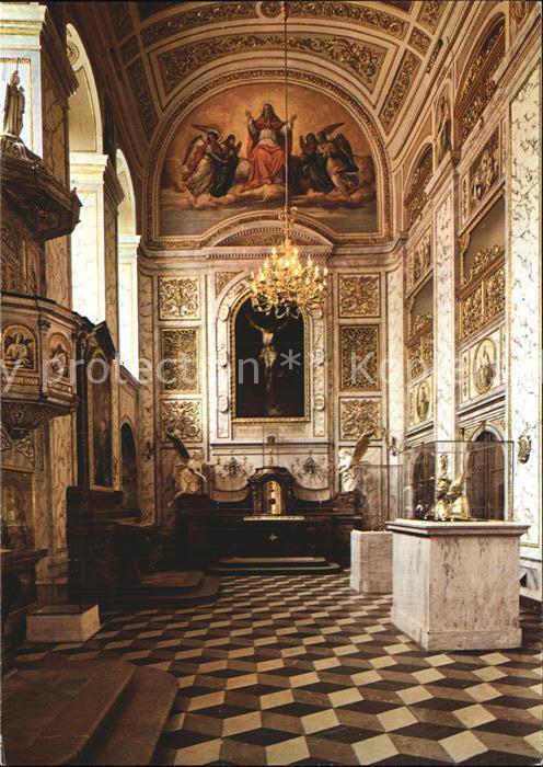 Praha Prahy Prague Le chapelle de la Sainte-Croix dans la deuxieme cour du Chate