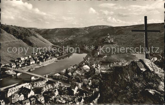 Cochem Mosel Panorama Blick vom Pinnerkreuz Weinberge Reichsburg