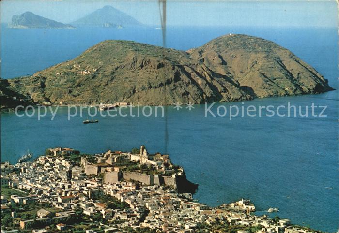 Isole Eolie Lipari Panorama dall alto con Monterosa Panarea e Stromboli
