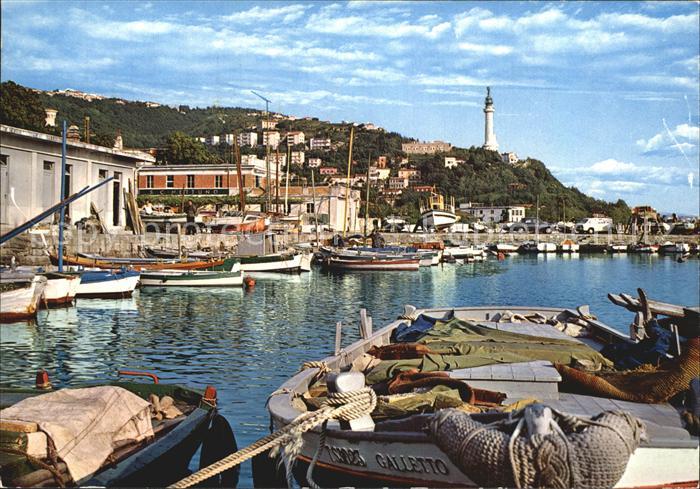 Trieste Barcola Porto Hafen Fischerboote