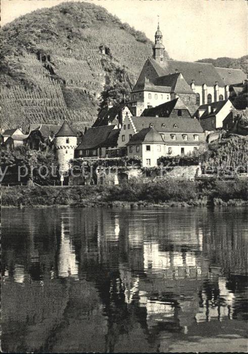 Beilstein Mosel Partie am Wasser Kirche