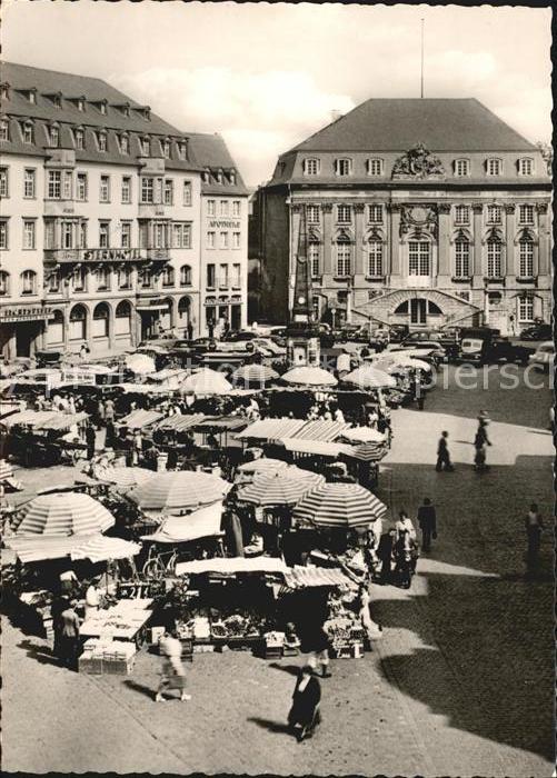 Bonn Rhein Marktplatz mit Rathaus