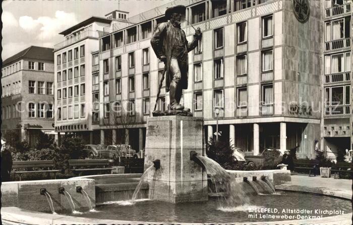 BIELEFELD  CITY Altstaedter Kirchplatz mit Leinenweber Denkmal