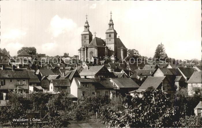 Wallduern Teilansicht mit Kirche