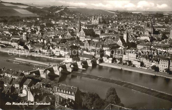 WueRZBURG Bayern Fliegeraufnahme Alte Mainbruecke und Innenstadt