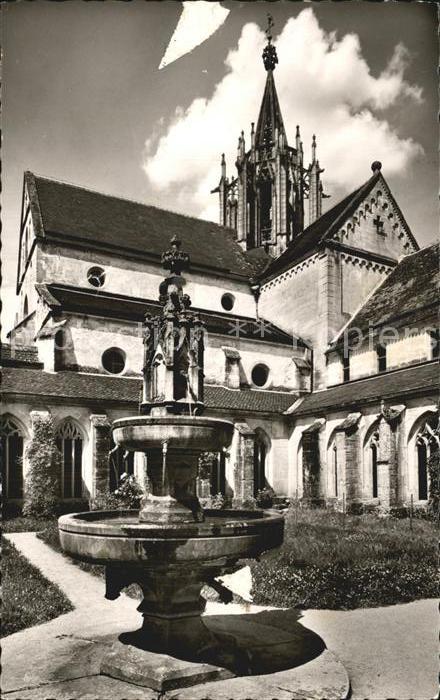 Bebenhausen Tuebingen Klosterhof mit Brunnen