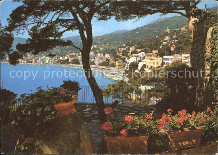 ALAssIO Savona Liguria IT Ridente tra i fiori