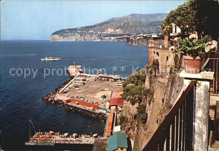 Sorrento Campania Il Porto e punta Scutari
