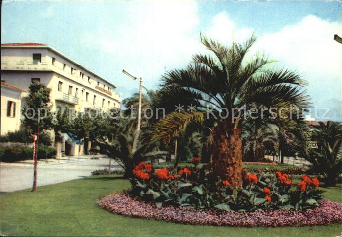 Marina di Massa Giardini e Albergo Torino