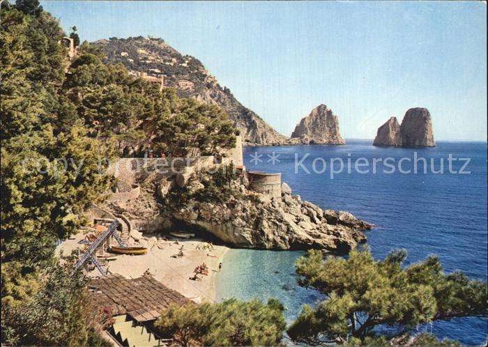 Capri Marina Piccola e Faraglioni