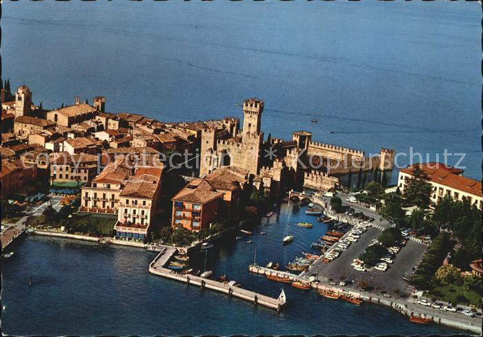 Sirmione Lago di Garda Castello Il Porto Veduta aerea