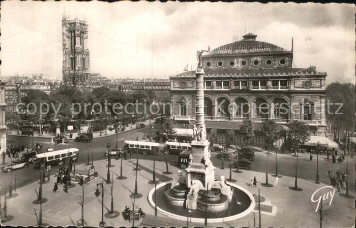 Paris Place du Chatelet et tour Saint Jacques