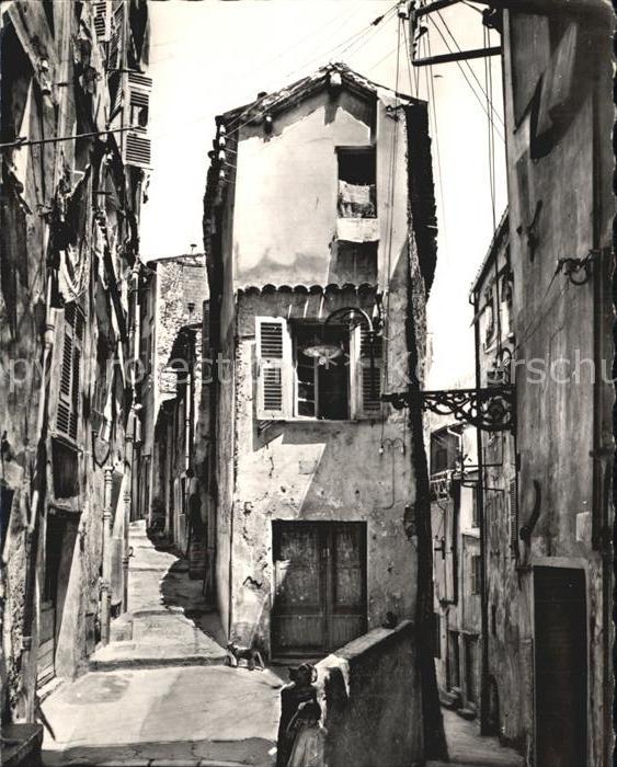 Menton Alpes Maritimes Gasse in der Altstadt