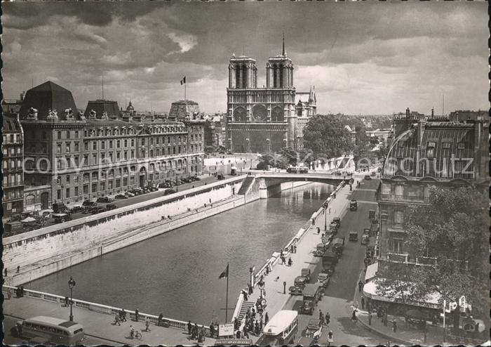 Paris Notre-Dame Place St. Michel