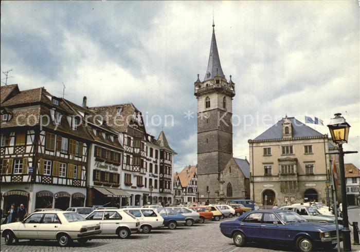 Obernai Bas Rhin Place du Marché avec Tour de la Chapelle et Hotel de Ville