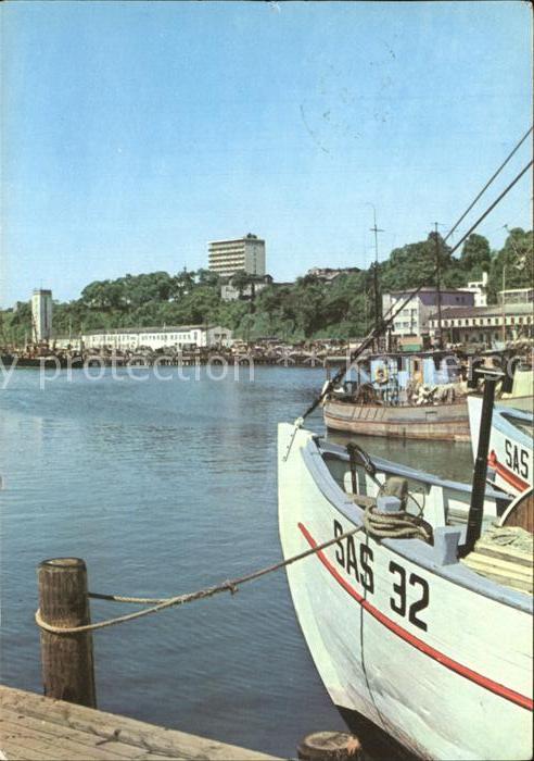 Sassnitz Ostseebad Ruegen Hafen mit Ruegenhotel