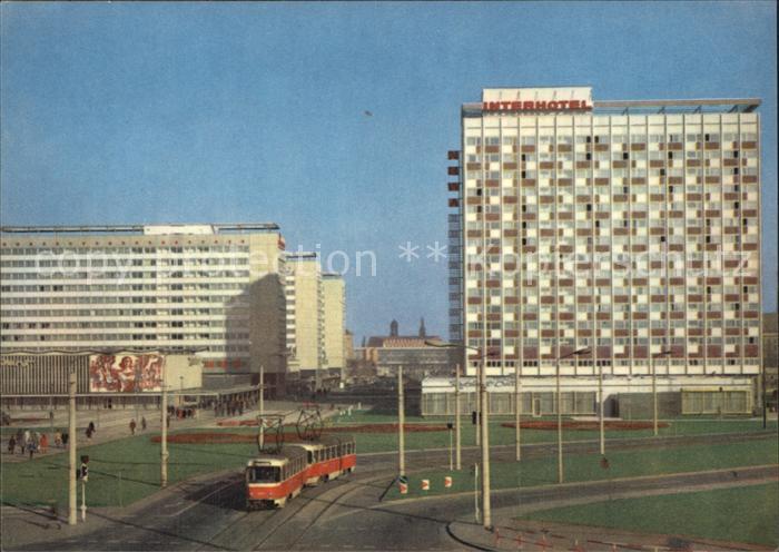 DRESDEN Elbe Prager Strasse mit Interhotel Newa