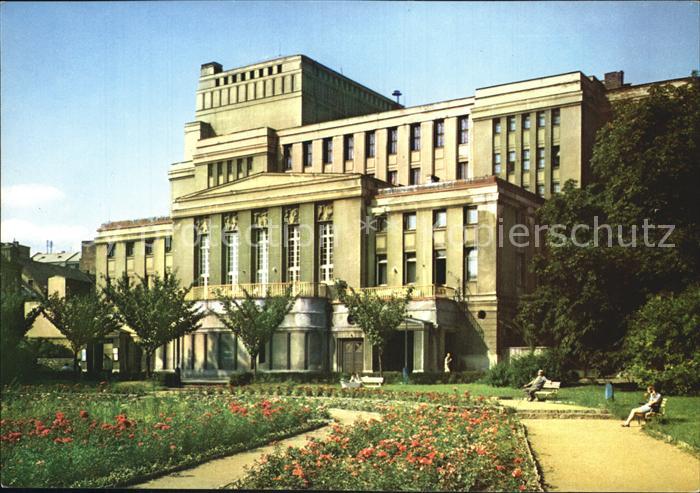 Teplice Divadlo Gebaeude mit Park