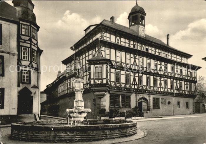Vacha Rathaus mit Brunnen