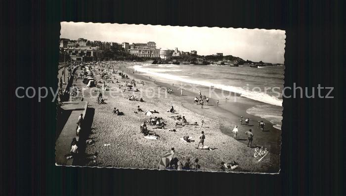 Biarritz Pyrenees Atlantiques Vue d ensemble de la Grande Plage depuis l Hotel d