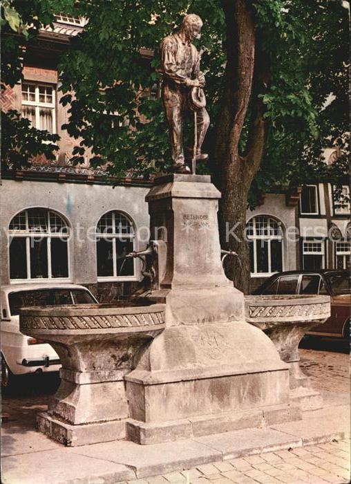 Wiedenbrueck Am Markt Betender Landmann