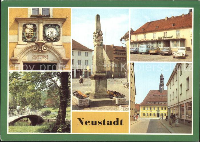 Neustadt Dresden Rathausportal Postmeilensaeule Cafe Wochenpost Stadtpark Rathau