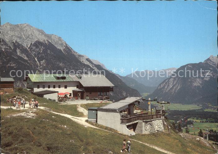 Leutasch Rauthhuette mit oefelekopf und Wetterstein