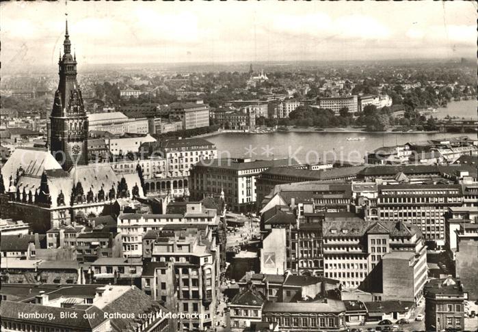 HAMBURG CITY Stadtblick mit Rathaus und Alsterbecken