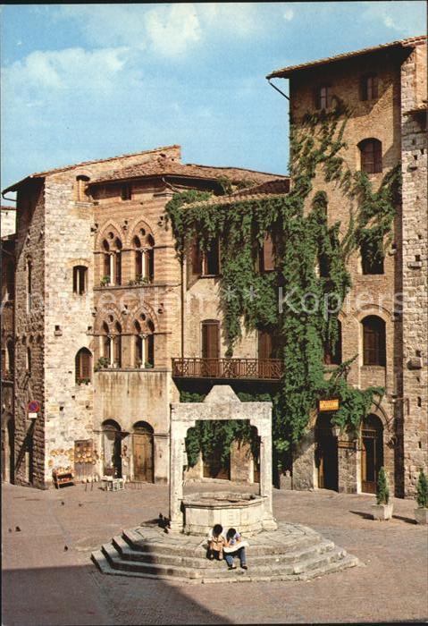 Siena Zisterne Platz