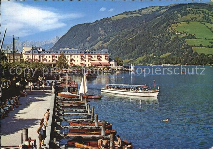 Zell See Seepromenade mit Grand Hotel