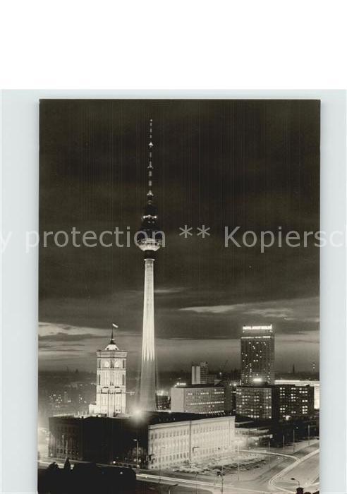 BERLIN  CITY Rathaus Fernsehturm Interhotel Stadt Berlin Hauptstadt der DDR Nach