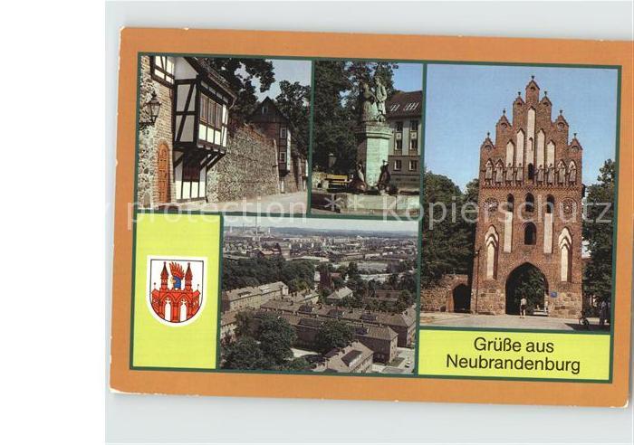 Neubrandenburg Wiekhaeuser Mudder Schulten Brunnen Neues Tor Stadtbild