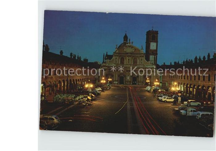 Vigevano Piazza Ducale notturno Ducaleplatz