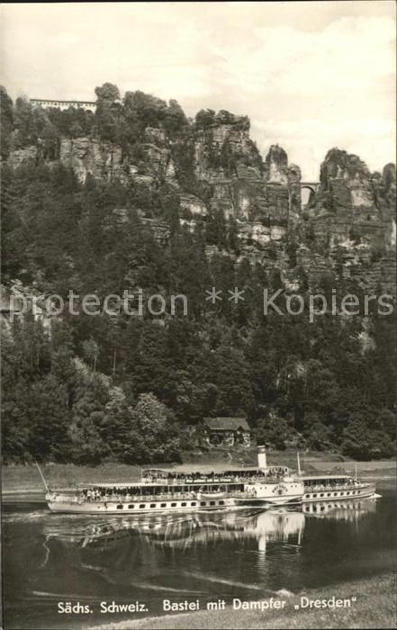 Saechsische Schweiz Bastei mit Elbe Dampfer Dresden