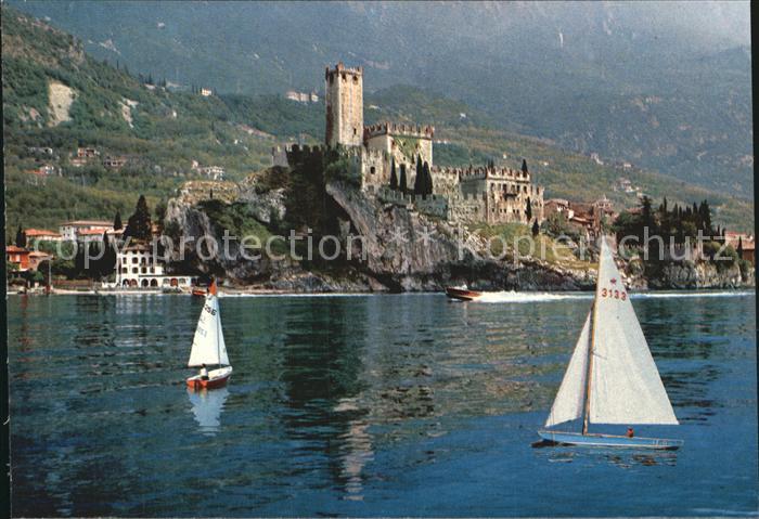 Malcesine Lago di Garda Il castello vista dal lago