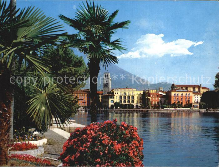 Riva del Garda Stadtansicht See
