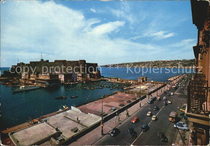 Napoli Neapel Castel dell Ovo Hafen