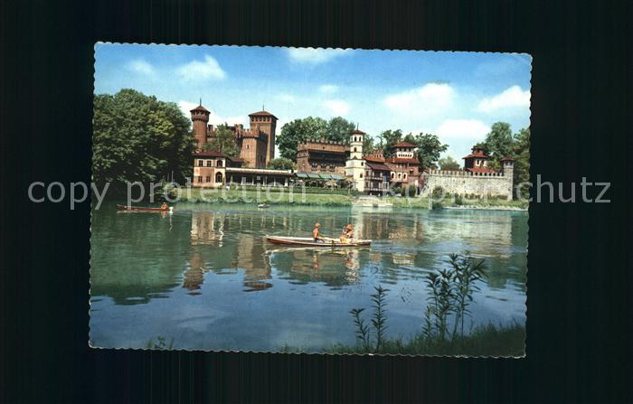 Turin Piemonte Das Mittelalterliche Schloss und der Po