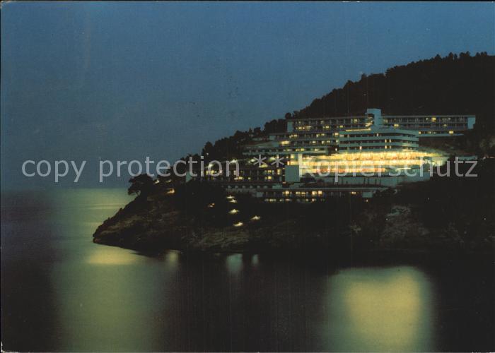 Vieste Foggia Leuchtturm Hotel bei Nacht