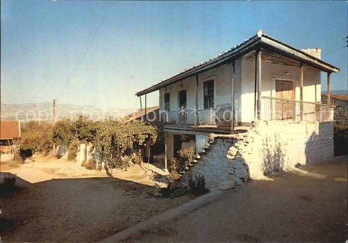 Zypern Cyprus Haus im Dorf