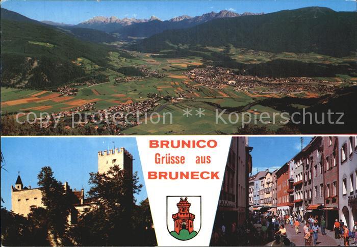 Bruneck Gesamtansicht Burg Fussgaengerzone
