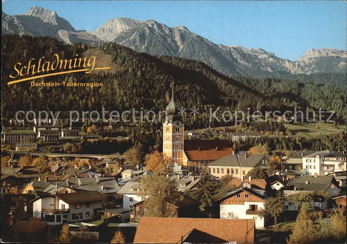 Schladming Obersteiermark Blick gegen das Dachsteinmassiv mit Eselstein und Gutt