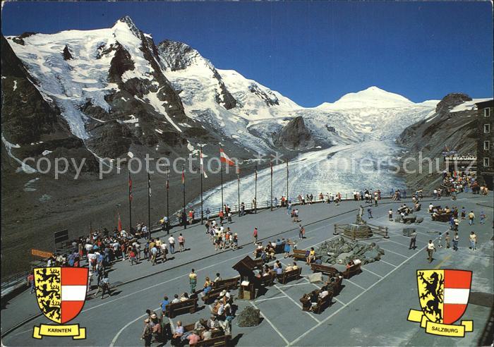 Heiligenblut Kaernten Vorplatz Garage Freiwandeck