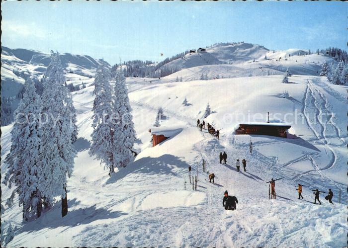 Kitzbuehel Tirol Blick von der Hahnenkammbahn Bergstation