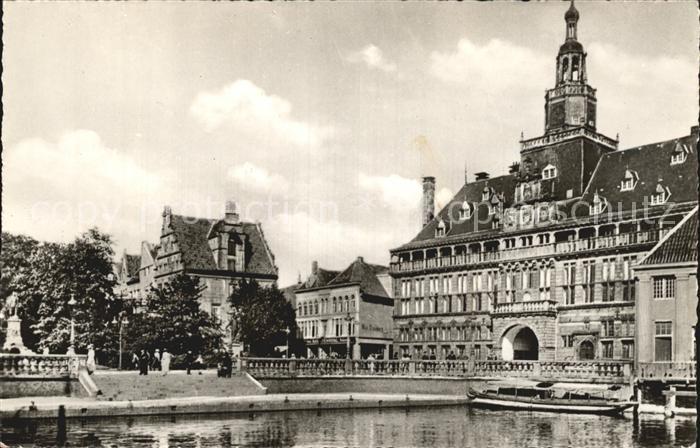 Emden Ostfriesland Delft mit Rathaus