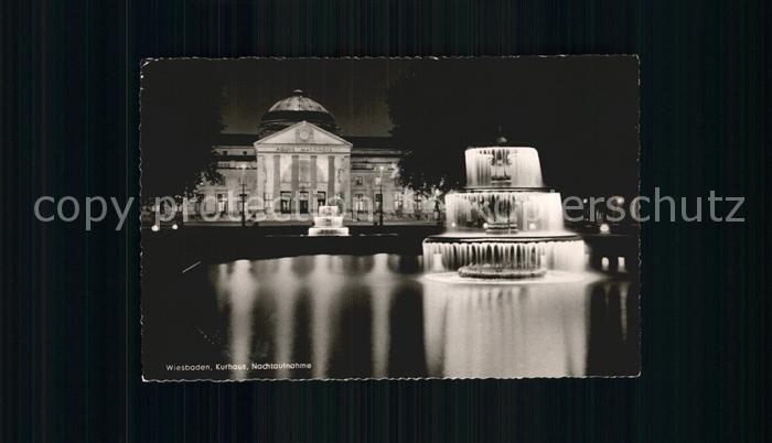 Wiesbaden Kurhaus Wasserspiele Nachtaufnahme