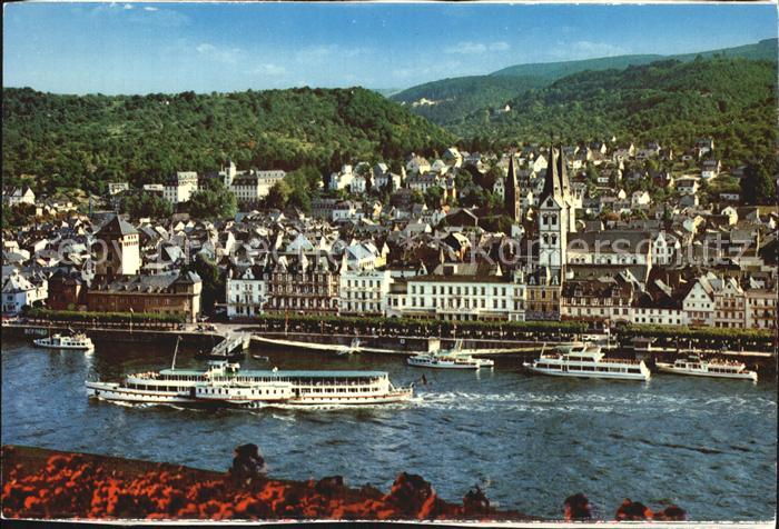 Boppard Rhein Blick ueber den Rhein Dampfer