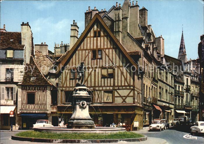 Dijon 21 Place Francois Rude Rue des Forges Statue du Bareuzai