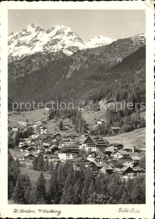St Anton Arlberg Gesamtansicht mit Alpenpanorama